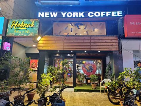 7 Best Coffee Shops in Karachi [Don't Miss Out!]