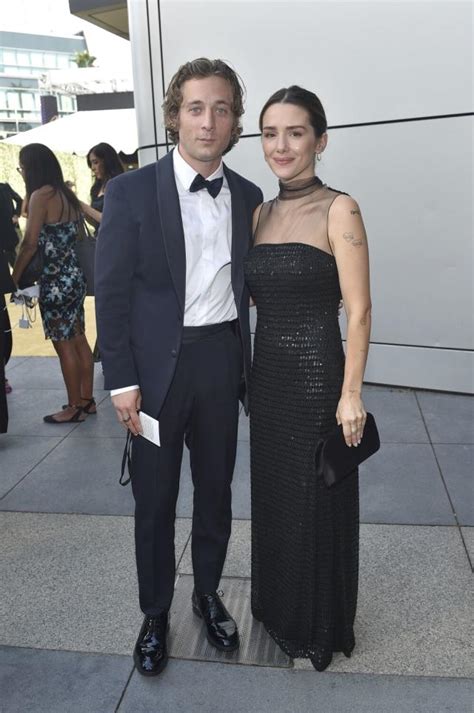 Jeremy Allen White, star of 'The Bear,' and wife Addison Timlin are ...