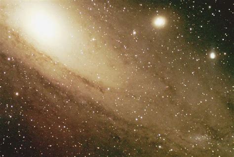 M31 Andromeda Galaxy Shape