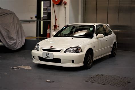 Honda Civic Type R (EK9) - Car Farm