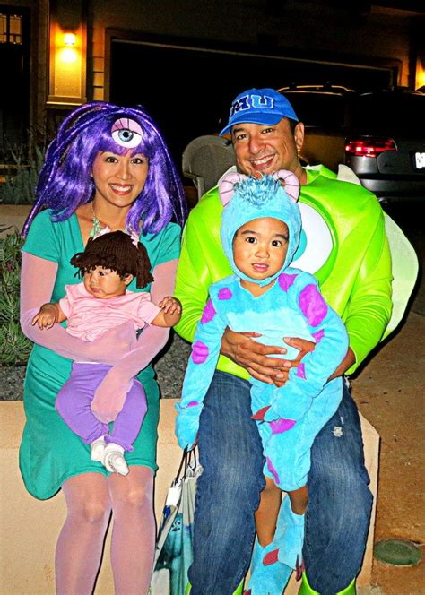 Halloween Monster's Inc Family: Sulley, Boo, Mike Wazowski, and his girlfriend Celia | Halloween ...