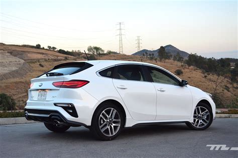 KIA Forte GT Hatchback 2019, a prueba: Opiniones, características y precios