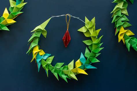 Origami Christmas Wreath - How I made it