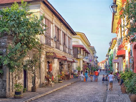 Top 35 Must-Visit Historical Places & Landmarks in the Philippines ...