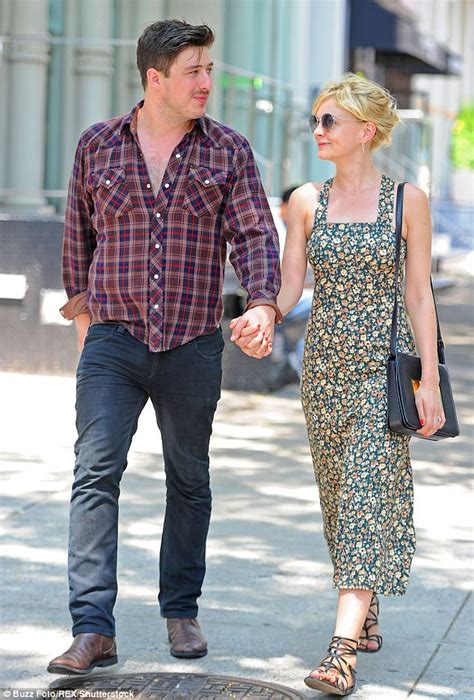 Carey Mulligan and Marcus Mumford step out with their kids - WSTale.com