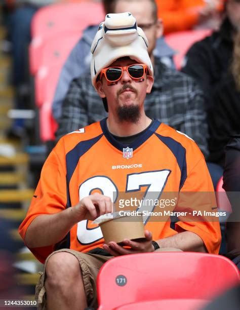 7,397 Denver Broncos Fans Stock Photos, High-Res Pictures, and Images ...