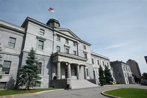 McGill tops Maclean’s university ranking | Channels - McGill University