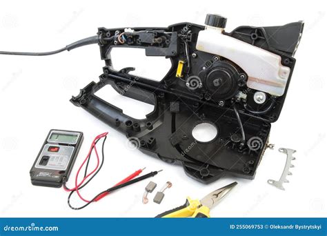 Disassembled Chain Saw, Chainsaw Repair Stock Image - Image of equipment, electricity: 255069753