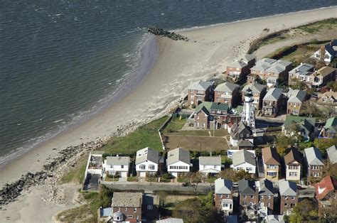 Coney Island Light (Norton Point Light) Lighthouse in Coney Island, NY ...