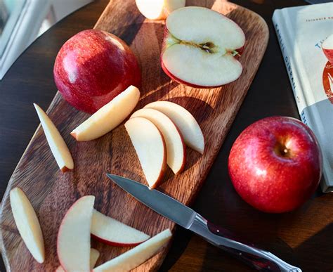 3 Ways to Enjoy Sliced Apples This Fall - Poosh