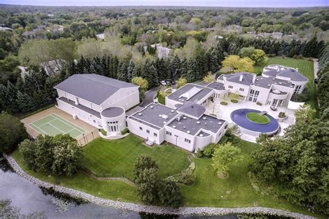 Score Michael Jordan's Incredible Estate For $14,855,000