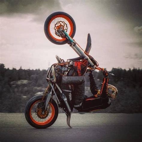 Supermoto wheelie!! | Ilustrasi poster, Fotografi, Poster