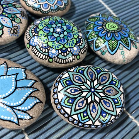 Blue mandala rocks, hand painted boho boho decor for your winter wedding | Stone art, Hand ...