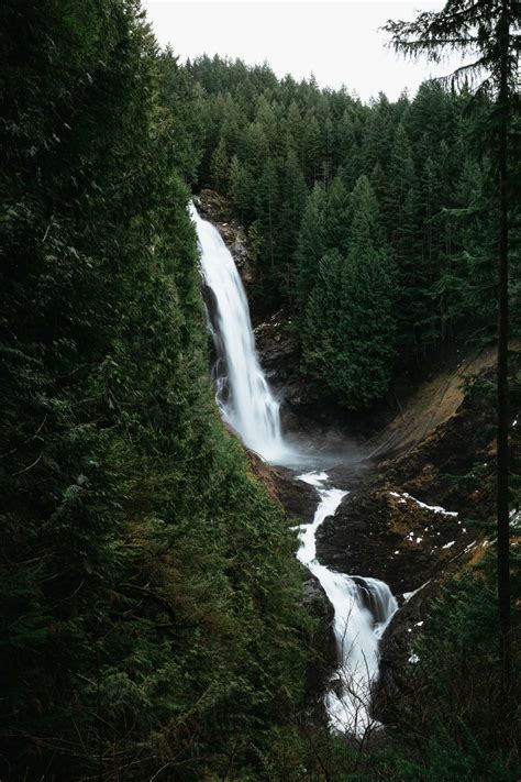 16 Iconic Waterfalls In Washington To See And Exactly Where To Find Them - The Mandagies