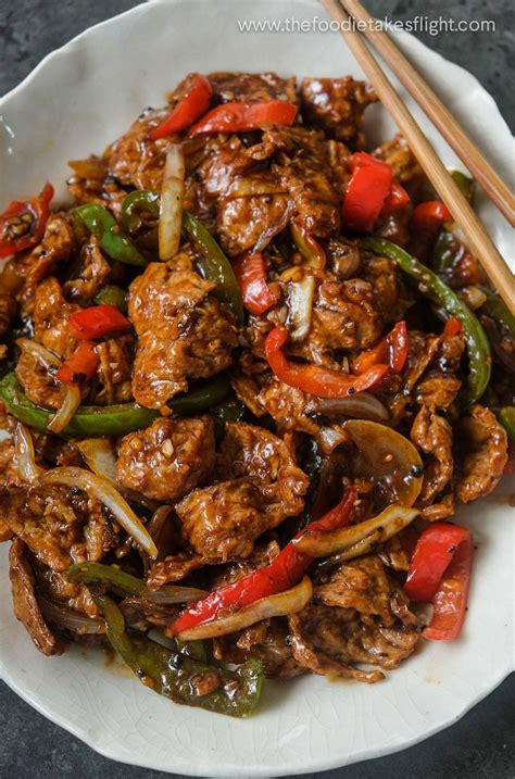 Garlic Pepper “Beef” Stir-Fry, Chinese-Style (Vegan) - The Foodie Takes Flight