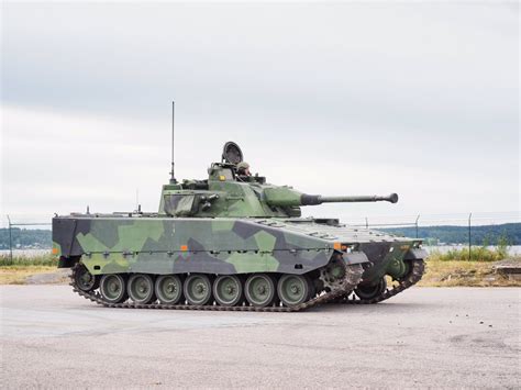 Swedish Army Receives 100th CV90 Infantry Fighting Vehicle - MilitaryLeak