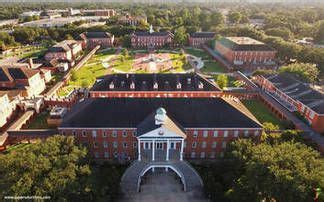 Aerial view of the beautiful University of Louisiana at Lafayette ...