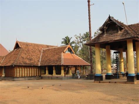 Thrikkakara Vishnu Temple Compound - Kochi