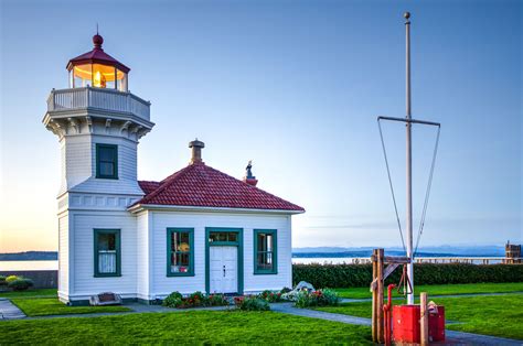 Mukilteo Lighthouse | Beautiful lighthouse, Washington lighthouses ...