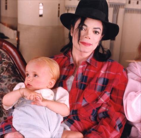 MICHAEL AND HIS KIDS - The MJ Fanpop family L.O.V.E. Photo (24306459) - Fanpop