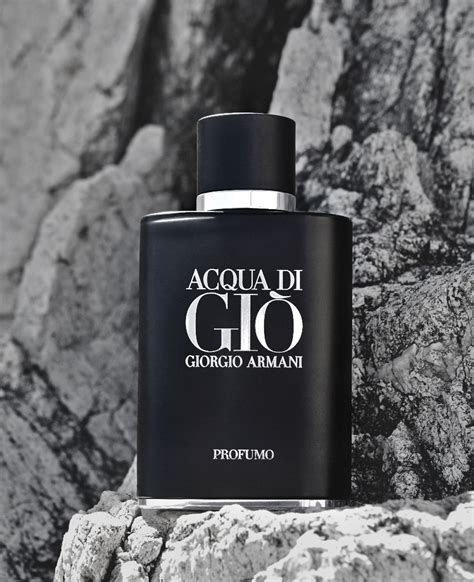 Acqua di Gio Profumo Giorgio Armani cologne - a new fragrance for men 2015