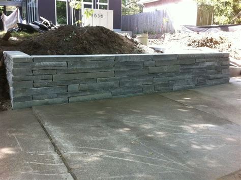 Modern Bluestone Retainer Landscape Walls - Modern - Landscape ...