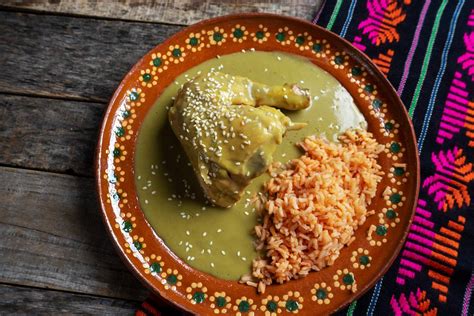 Mole verde con pollo | Recepedia