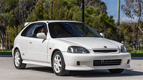 2000 Honda Civic Type R VIN: EK9-1204100 - CLASSIC.COM