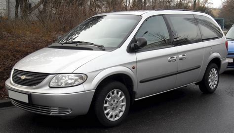 2002 Chrysler Voyager LX - Passenger Minivan 3.3L V6 auto