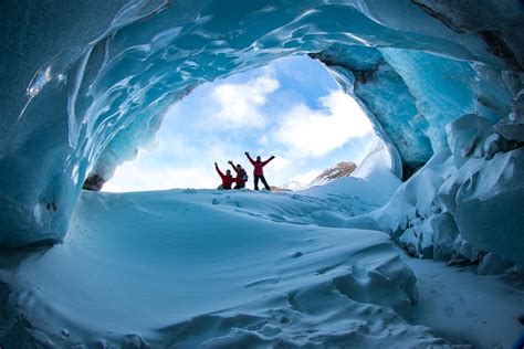 Ice Caves Athabasca Glacier | All about Jasper National Park