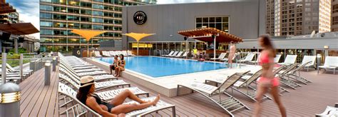 The 5 Best Rooftop Pools in Chicago | UrbanMatter