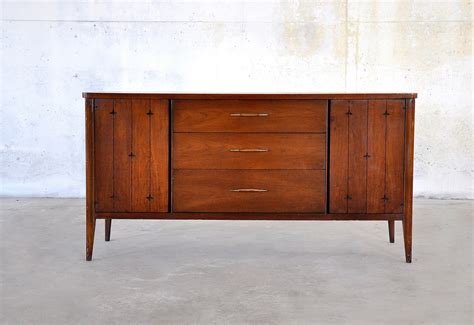 SELECT MODERN: Mid-Century Modern Credenza, Buffet, Sideboard, Server or Bar