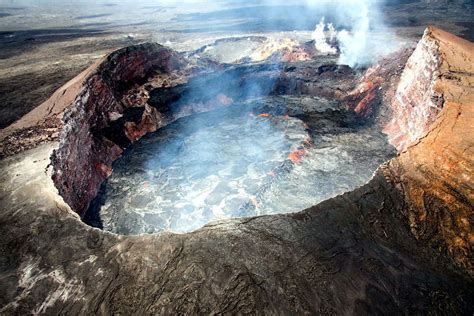 Kilauea | Series 'Most active volcanoes' | OrangeSmile.com