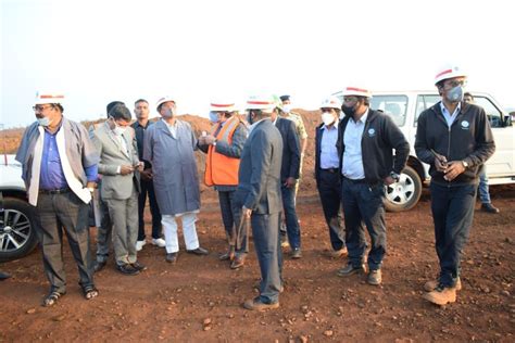 Union Minister of State for Steel, Faggan Singh Kulaste visits Bailadila Mines of NMDC – Odisha ...