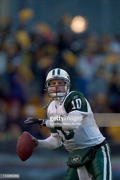 NFL Football New York Jets Chad Pennington against the Pittsburgh ...