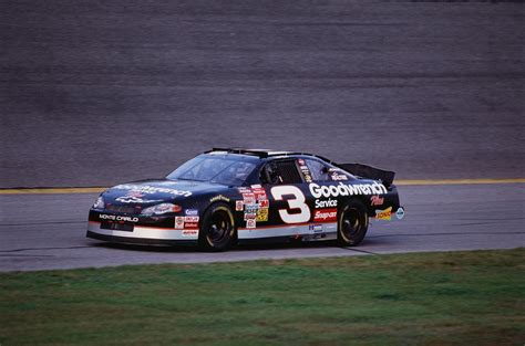 In a Crazy 2-Year Stretch at the Daytona 500, Dale Earnhardt Sr. Lost ...