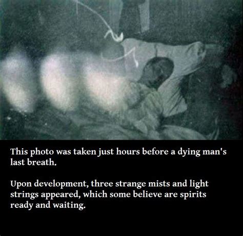 AAAHHHH! Real Ghost Photos - Paranormal Gallery | eBaum's World