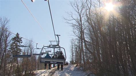 New snow-making equipment allows Quebec ski hills to open early ...