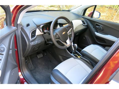 2020 Chevrolet Trax: 75 Interior Photos | U.S. News