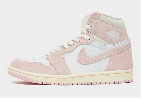 Air Jordan 1 Retro High OG "Washed Pink" Release | SneakerNews.com