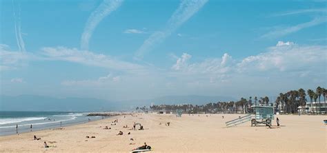 Venice Beach in Los Angeles | The World Is Kullin