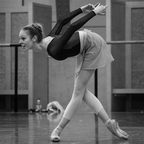 Ballet de l Opera de Paris Les répétitions de #CunninghamForsythe ont débuté ! A l'affiche du 15 ...