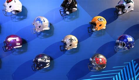 Ranking the 32 NFL team helmets from worst to best