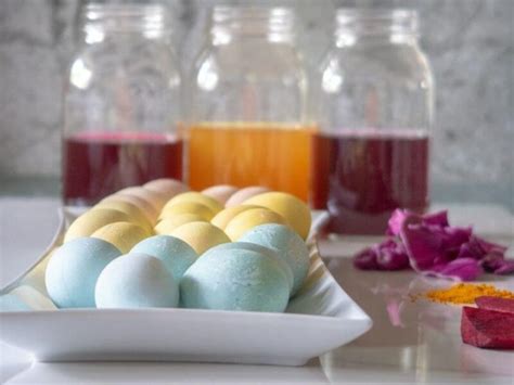 How to Color Easter Eggs Naturally for Science Fun - The Purposeful Nest