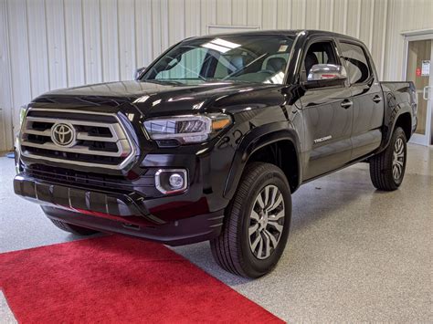 Pre-Owned 2020 Toyota Tacoma Limited 4WD Crew Cab Pickup