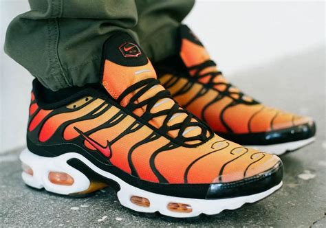 りとなって NIKE - NIKE AIR MAXPLUS OG SUNSETBLACK/PIMENTO の通販 by sei's shop ...