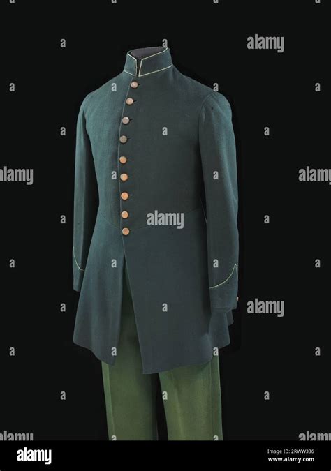 Uniform coat of 1st Regiment of United States Sharpshooters (Berdan's Sharpshooters). AF*24939 ...