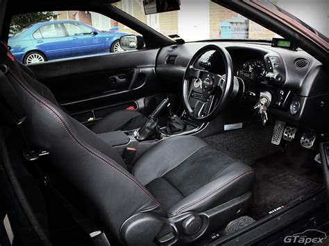 Nissan Skyline R32 Interior