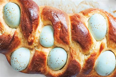 How to Make Individual Russian Easter Breads for Easter | Epicurious | Epicurious