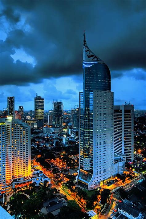 BNI 46 Tower - Jakarta, Indonesia | Pencakar langit, Gedung pencakar langit, Gedung